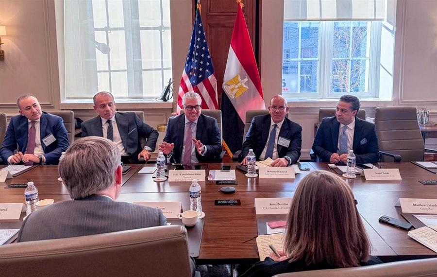 اقتصادية قناة السويس تعرض خطط التوسع الصناعي بواشنطن